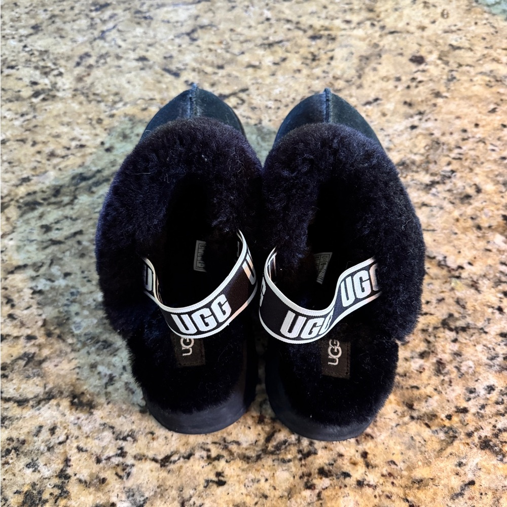 UGG Funkette Slippers - Picture 3 of 7